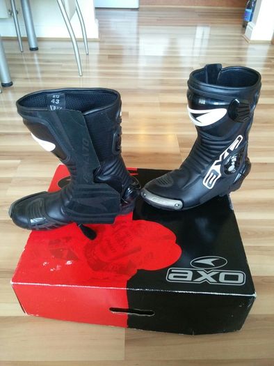 AXO boots