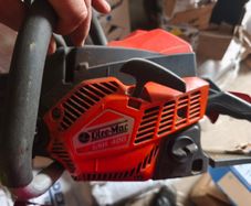 Chainsaw