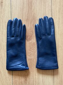 Ladies Gloves with touch fingers Size S