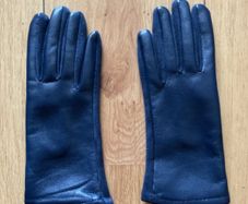 Ladies Gloves with touch fingers Size S