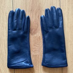 Ladies Gloves with touch fingers Size S