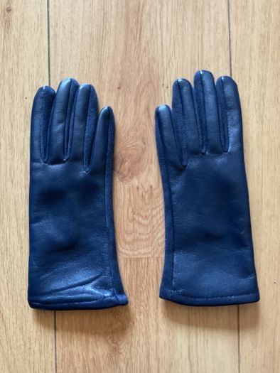 Ladies Gloves with touch fingers Size S