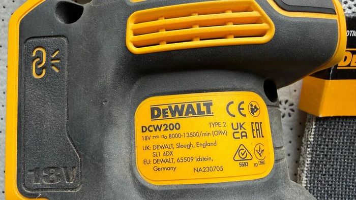 DeWalt 18V Orbital Sander
