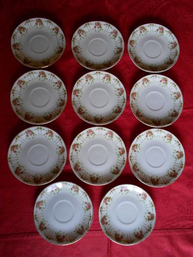 Limoges, France Vintage 26 Piece Gold Leaf Coffee Set.