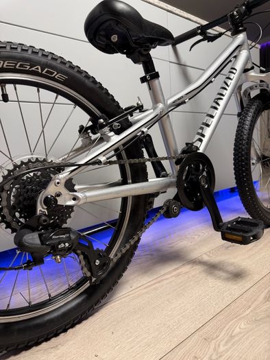 Specialized Hot Rock Kids Bike 20 inch