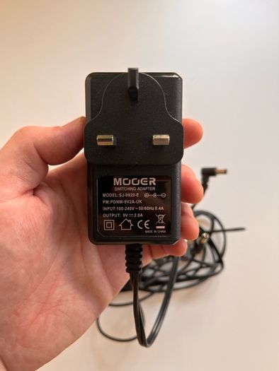 Daisy Chain Power Supply