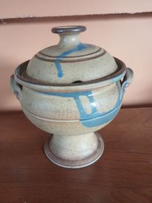 Badger Hill Soup tureen