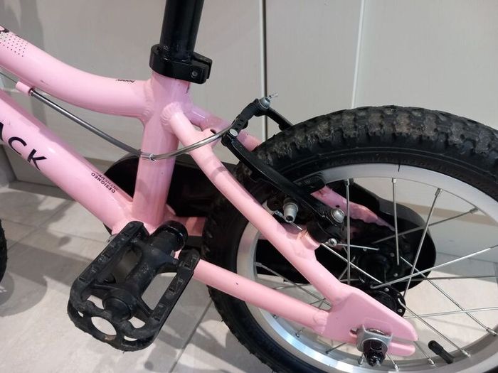 Ridgeback girls bike in great condition