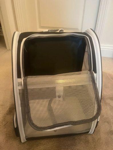 Dog carrier