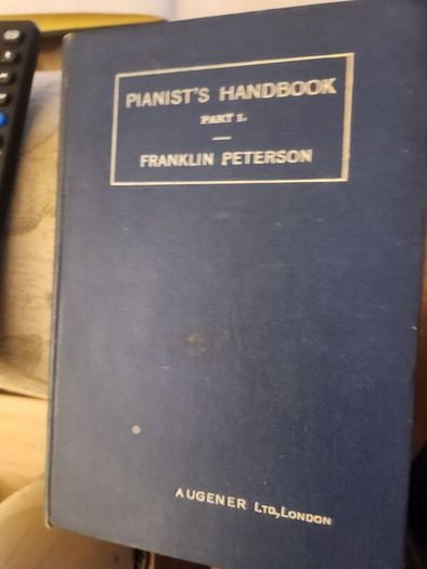 3 X Music Books Vintage For Sale. 1 X The Rudiments Of Harmony By G.a. Macfarren. Large Volume Hardback. 2 X Pianist's Handbook.  V1. By Franklin Peterson. Hardback In Good Condition.  3 X Learn To Read Music. By Howard Shanet. 1969 Paperback In Good Cond