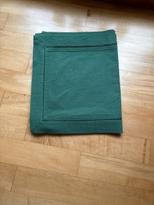 Table Runner Meadows and Byrne (2.5M long)