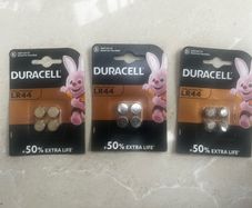 Duracell Batteries LR44 cell coin type
