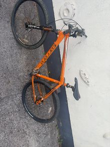 2 carrera vengeance bikes