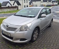 2009 Toyota Corolla  Verso