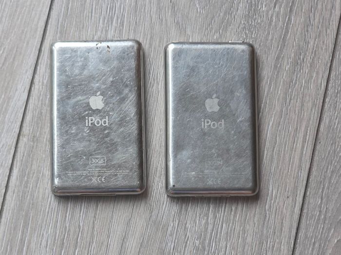 2 x iPod 5th Gen Classic 30gb (Free Post)