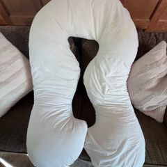 pregnancy pillow