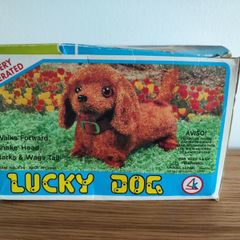 Lucky Dog 90's vintage toy dog barks, walks forward, shakes head, wags tale
