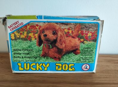Lucky Dog 90's vintage toy dog barks, walks forward, shakes head, wags tale
