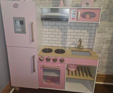 play kitchen