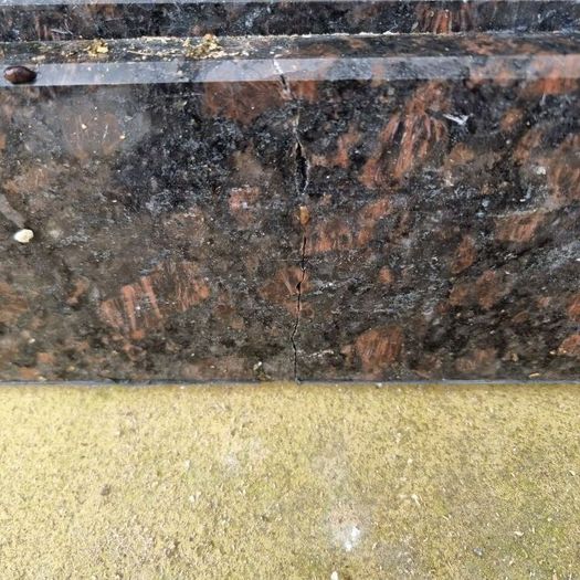 granite kitchen counter