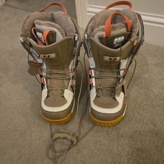 Ssaloman Ivy Snowboard boots Size 4uk
