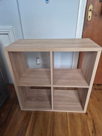 4 Cube storage unit