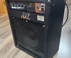 Axl B35 - 35w Bass Amp