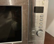 Belling Microwave