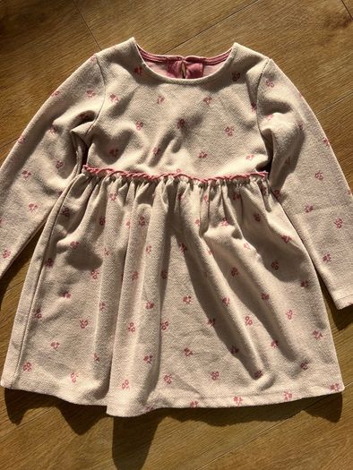 Bundle of Girls Dresses 3-4 years