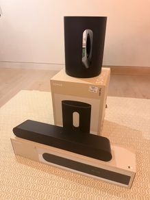 Sonos Ray soundbar and Sub Mini