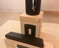 Sonos Ray soundbar and Sub Mini