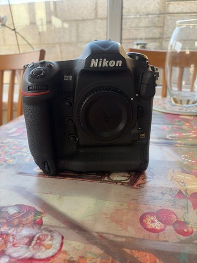 Nikon D5