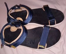 woden sandals