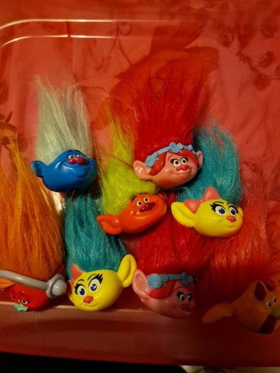 trolls