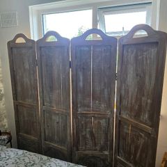 Room divider