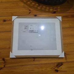 Ribba picture frame 40x50cm.