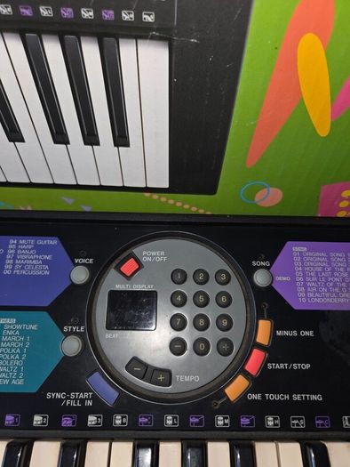 Yamaha Portatone PSR-73 Electronic Keyboard