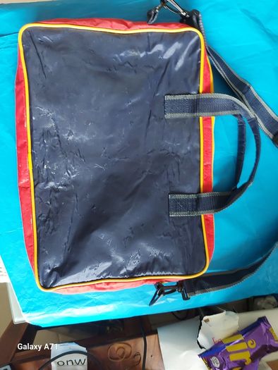 Canada Logo Laptop Bag in excellent condition