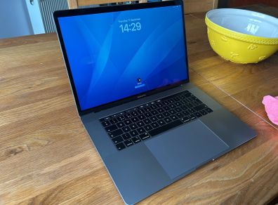 MacBook Pro 15 (2019)