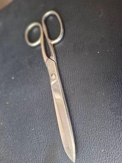 Old Vintage 7" Tailor's Scissors made in Sheffield England