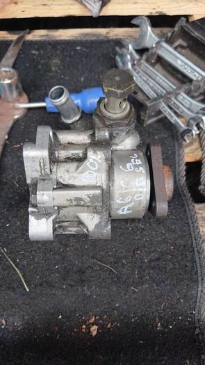 Audi power steering pump. Intercooler Flayweel clutch kit 2.0tdi oil pump injectors gps suspension parts steering rack s-line 6 speed