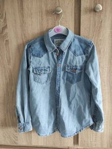 Boy shirt jeans 134 cm worn once Reserved