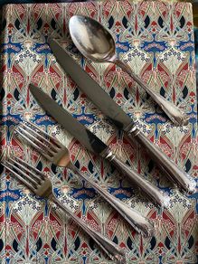 Silverplated Cutlery Set Robert and Belk- 40 pieces