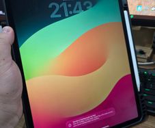iPad Pro 12.9 3rd Gen 64GB | Apple Pencil 2 | Complete | Excellent Condition