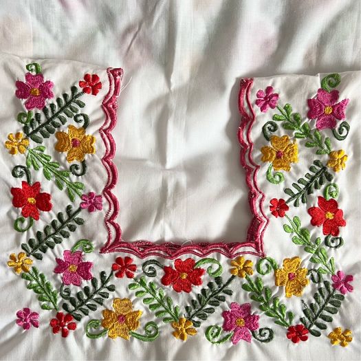 Mexican floral embroidery blouse size small medium