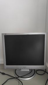 19 inch Philips VGA monitor
