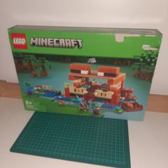 LEGO Minecraft The Taiga Adventure set 21256