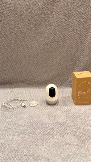 Pair of Wireless Monitors Cameras