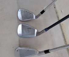 Golf clubs adult size, 8,9, S/W.