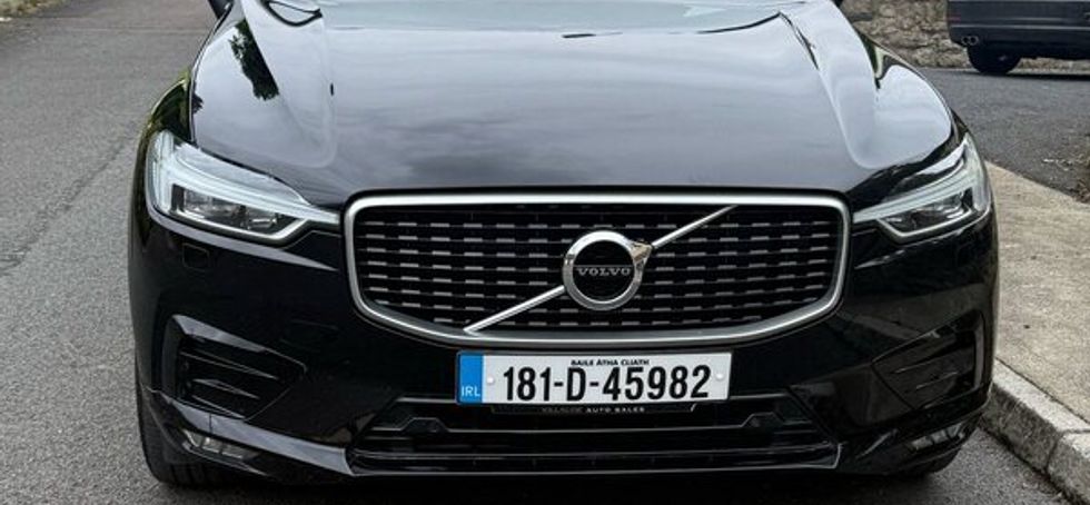 Volvo XC60 - Automatic - R Design- D4 - AWD